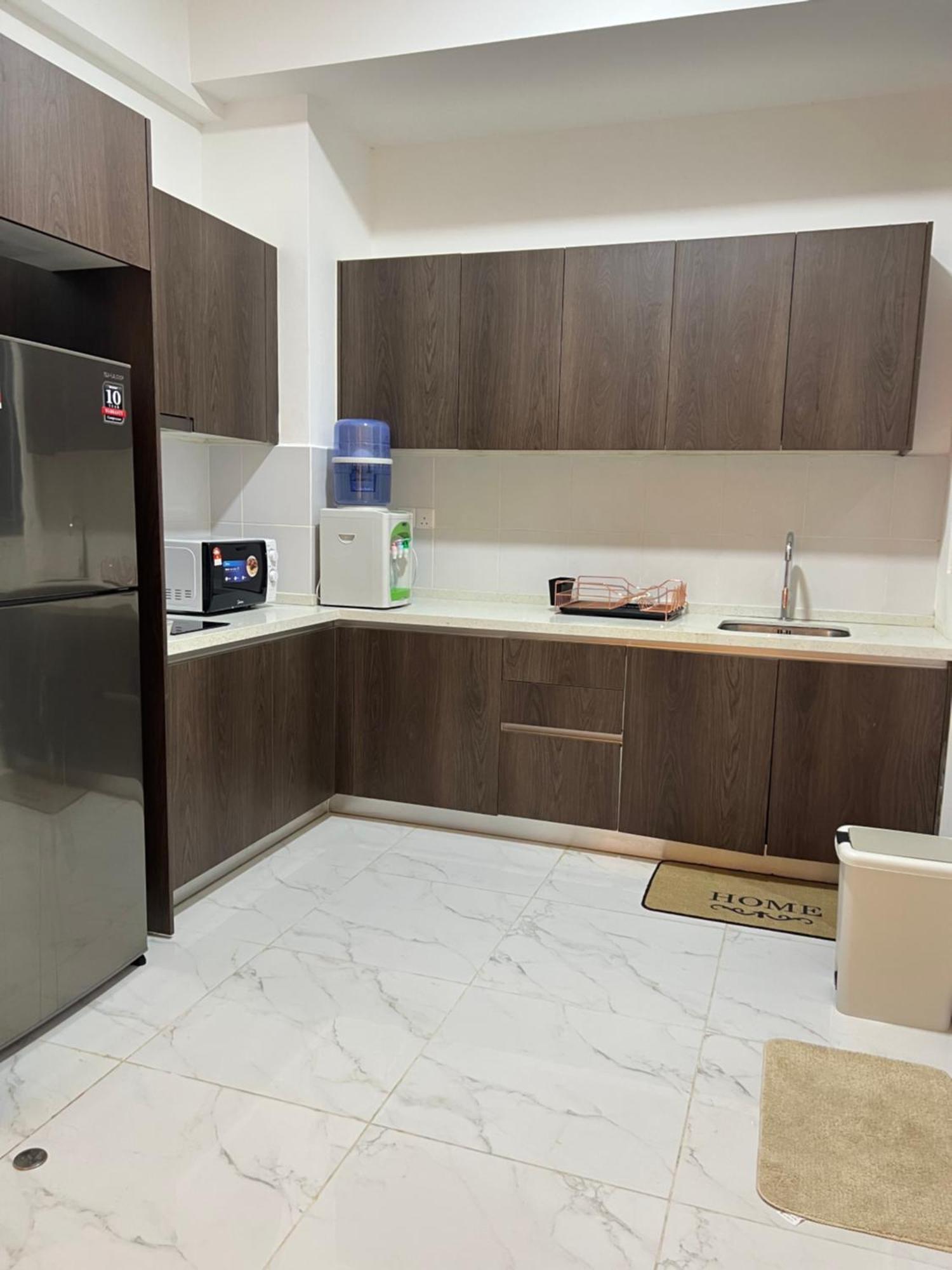 Rizz Residence Troika Kb Кота Бару Екстериор снимка